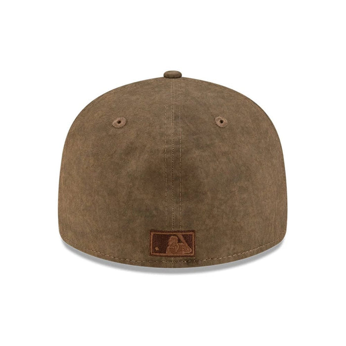 Pictured is this MLB Utility Linen Houston Astros Retro Crown 59FIFTY Fitted cap in open brown. 7