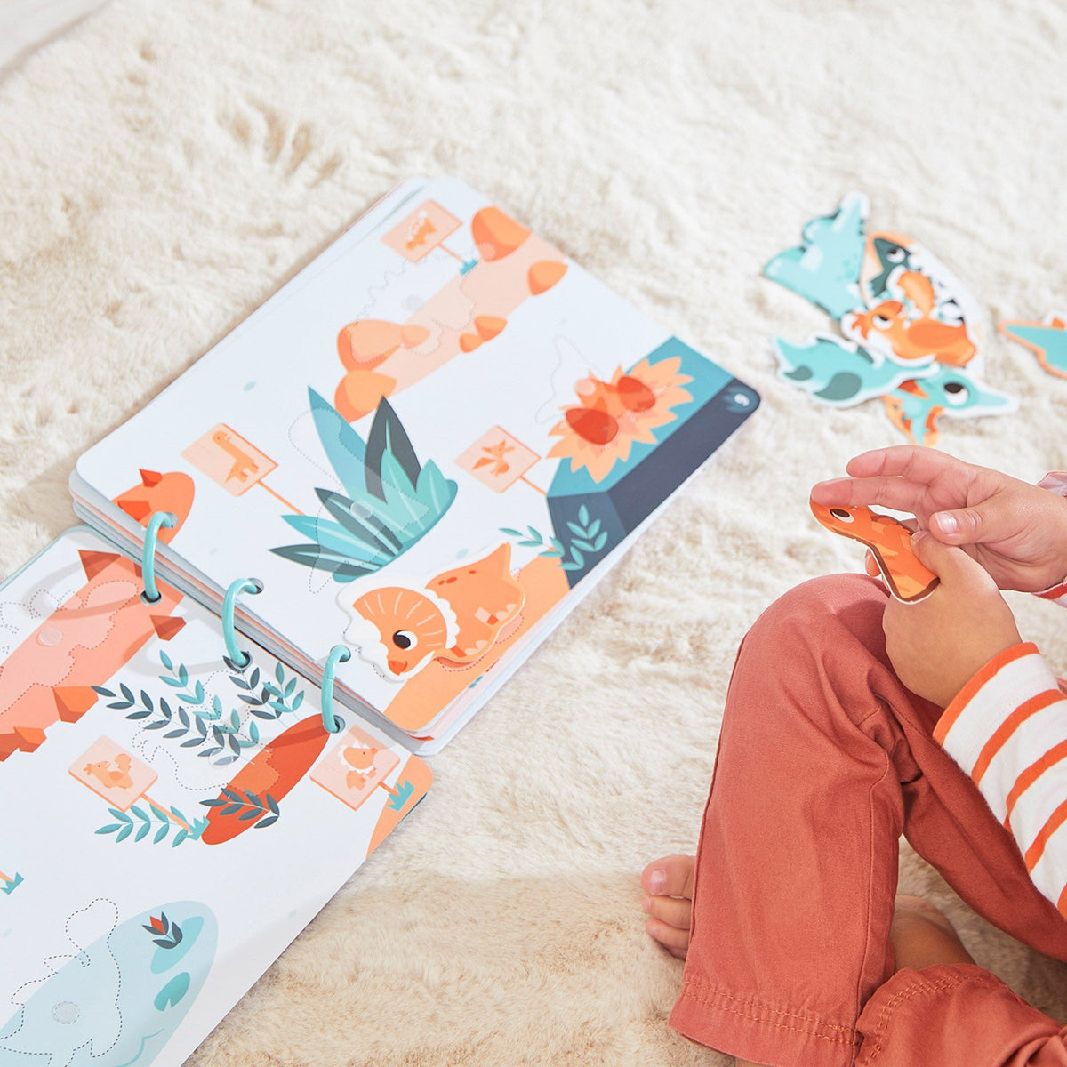 Janod Busy Book - Dino