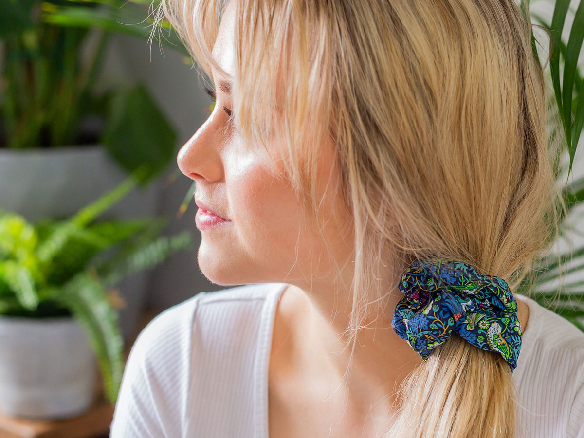 Scrunchie - Liberty Black F Print