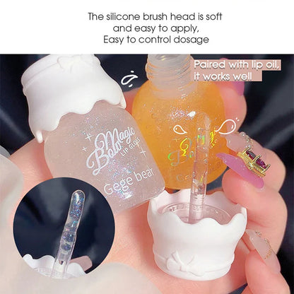 Butterfly shaped milk can lip balm moisturizes and moisturizes the mirror surface, with a shimmering and pouty lips