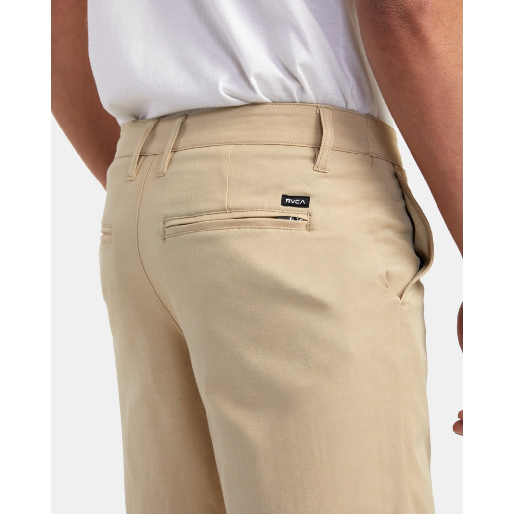RVCA - BACK IN 19" HYBRID SHORTS | KHAKI