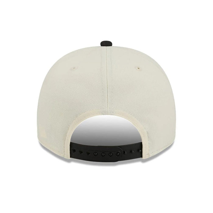 Pictured is this NBA Hardwood Classic Chicago Bulls 9FIFTY A-Frame Snapback cap in black. 7