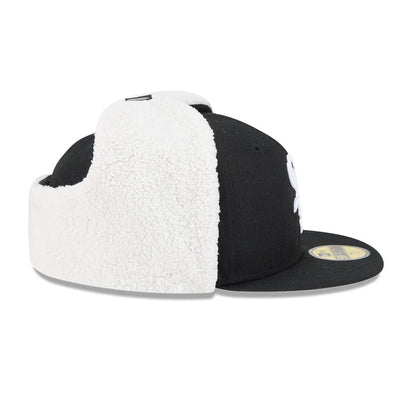 This is a Chicago White Sox MLB Classic Black Dogear 59FIFTY Fitted Cap 7