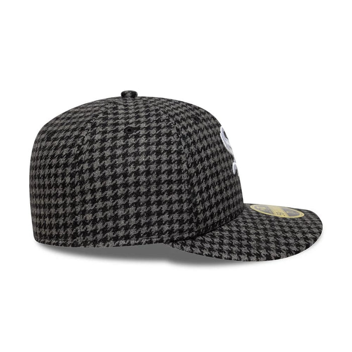 Pictured is this MLB Houndstooth Chicago White Sox Low Profile 59FIFTY Fitted cap in black. 5