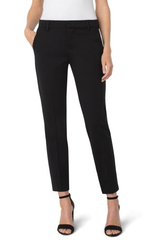 Black / 4