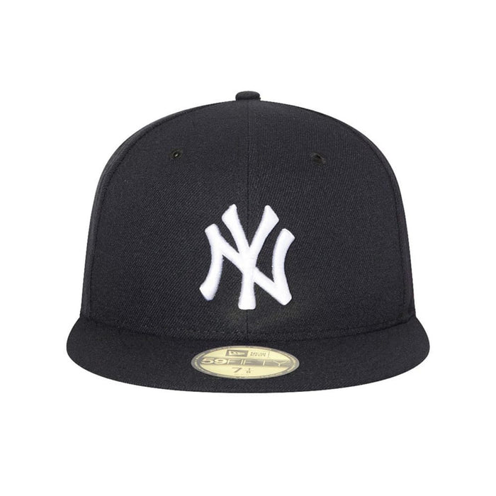 This is a New York Yankees Authentic On Field Game Navy 59FIFTY Cap 2