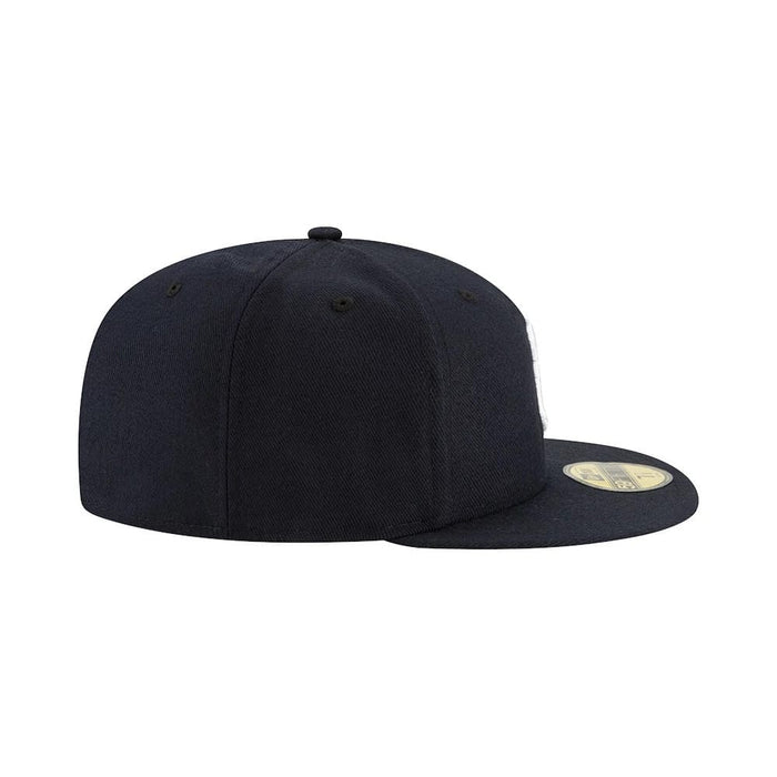 This is a New York Yankees Authentic On Field Game Navy 59FIFTY Cap 4