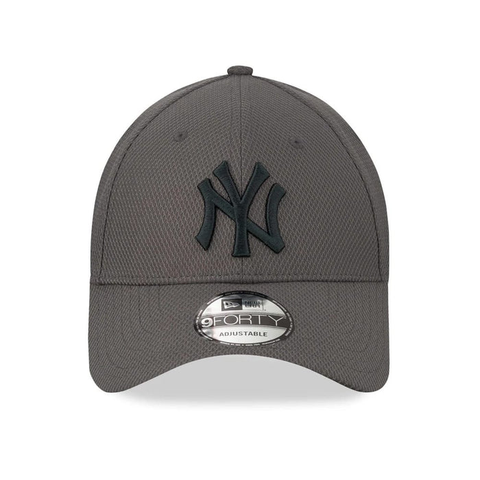 This is a New York Yankees Grey 9FORTY Cap 2