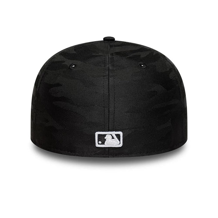 This is a New York Yankees MLB Black Camo 59FIFTY Fitted Cap 4