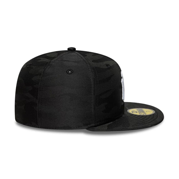 This is a New York Yankees MLB Black Camo 59FIFTY Fitted Cap 6