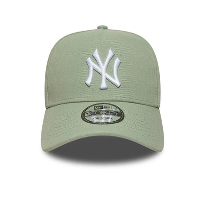This is a New York Yankees MLB Pastel Green 9FORTY A-Frame Adjustable Cap 2