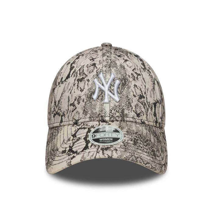 This is a New York Yankees Womens MLB Snake Grey 9FORTY Adjustable Cap 2