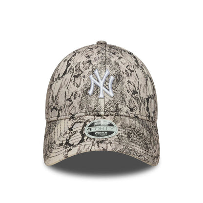 This is a New York Yankees Womens MLB Snake Grey 9FORTY Adjustable Cap 2