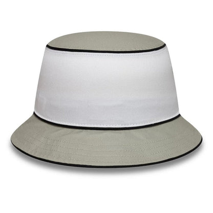 Pictured is this Retro Paris Saint-Germain Bucket hat in grey. 4