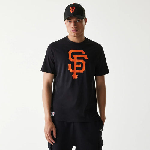 The Male model is wearing San Francisco Giants MLB Regular Black T-Shirt 1